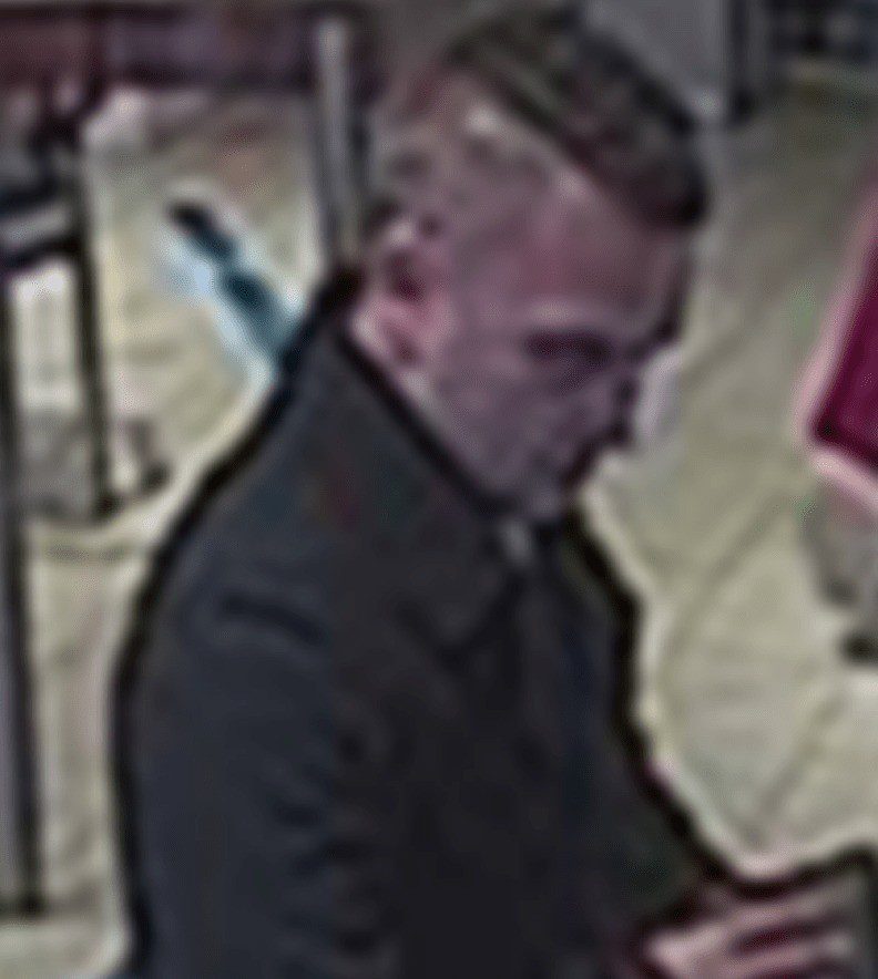 Scum Bag Steals Oap Bank Card And 1,000k Cash  In Andover