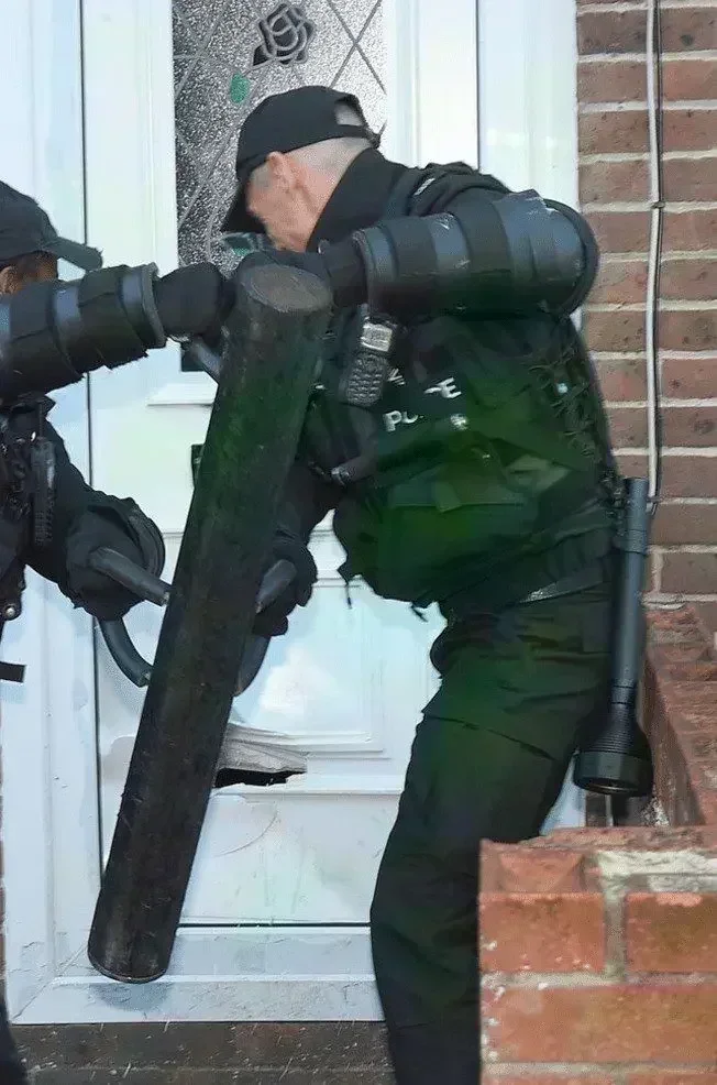 Large Amount Of Drugs  And Stolen Property Seized After Ten Raids At Properties In And Around London