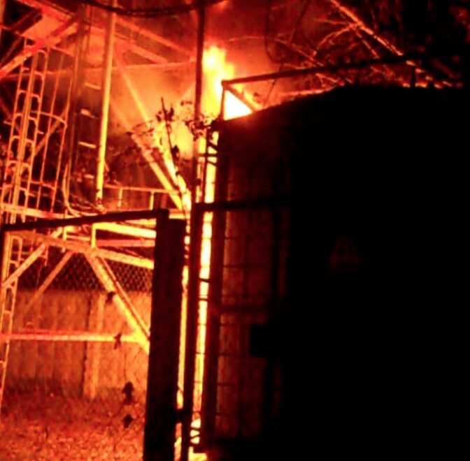 Four More Phone Masts Have Been Attacked In The Uk Over False Theories That Link Coronavirus To 5g