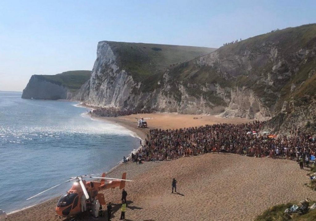 Three Foolish Covidiot Airlifted After Tomb Stoning In Lulworth