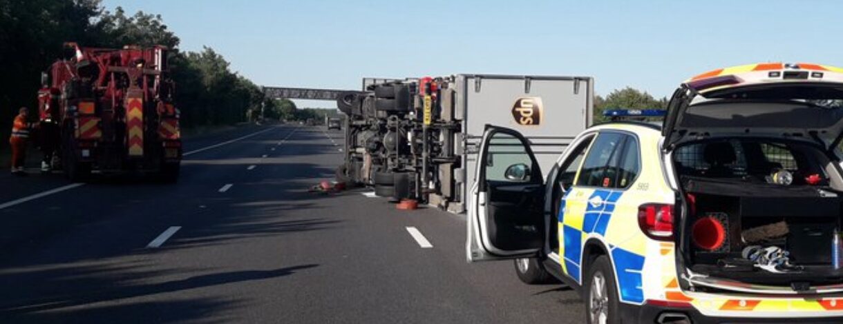 A27 Closed In Portsmouth After Ups Lorry Overturns