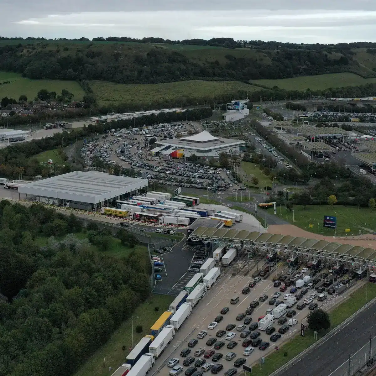 Kent Travel Chaos Alert: No Last-Minute Eurotunnel or Ferry Tickets This Jubilee Bank Holiday