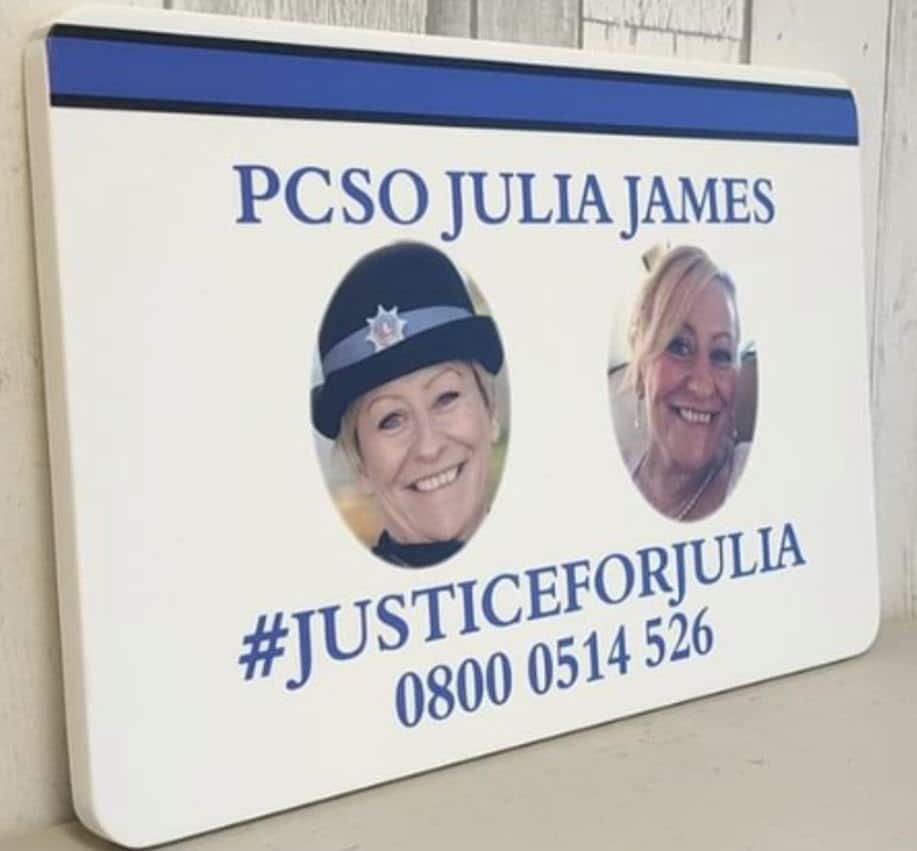 Officers in #Aylesham are appealing for help following the disappearance of a plaque in memory of PCSO Julia James – (ID 525122)