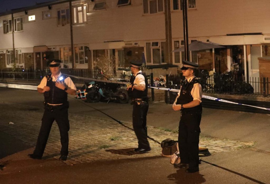 Manhunt Launched After Mother Of Four Shot In The Back On Her Own Doorstep Yards From Church In Brockley South East London