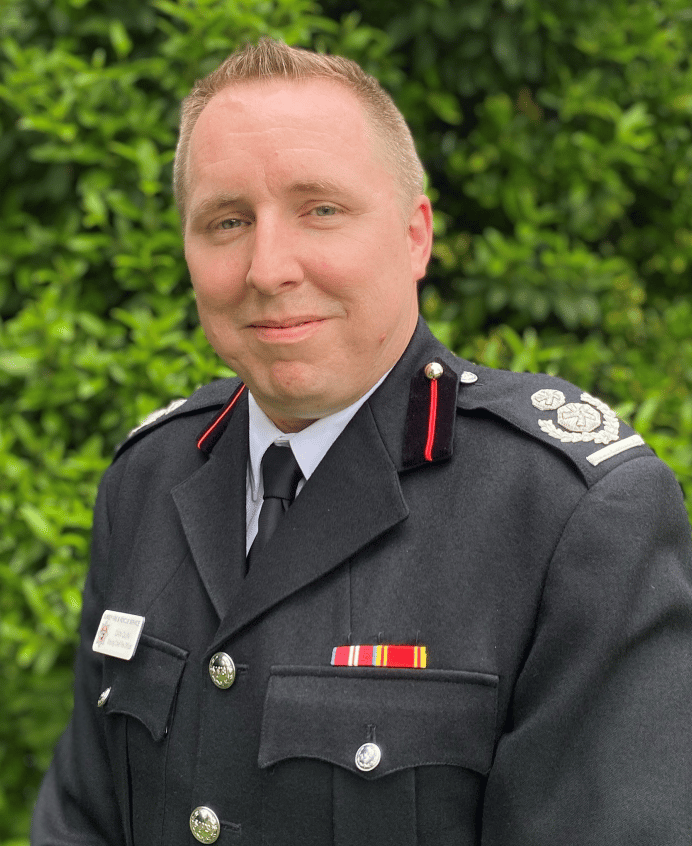 Surrey Fire and Rescue Service have appointed Dan Quin as their new permanent Chief Fire Officer – (ID 532187)