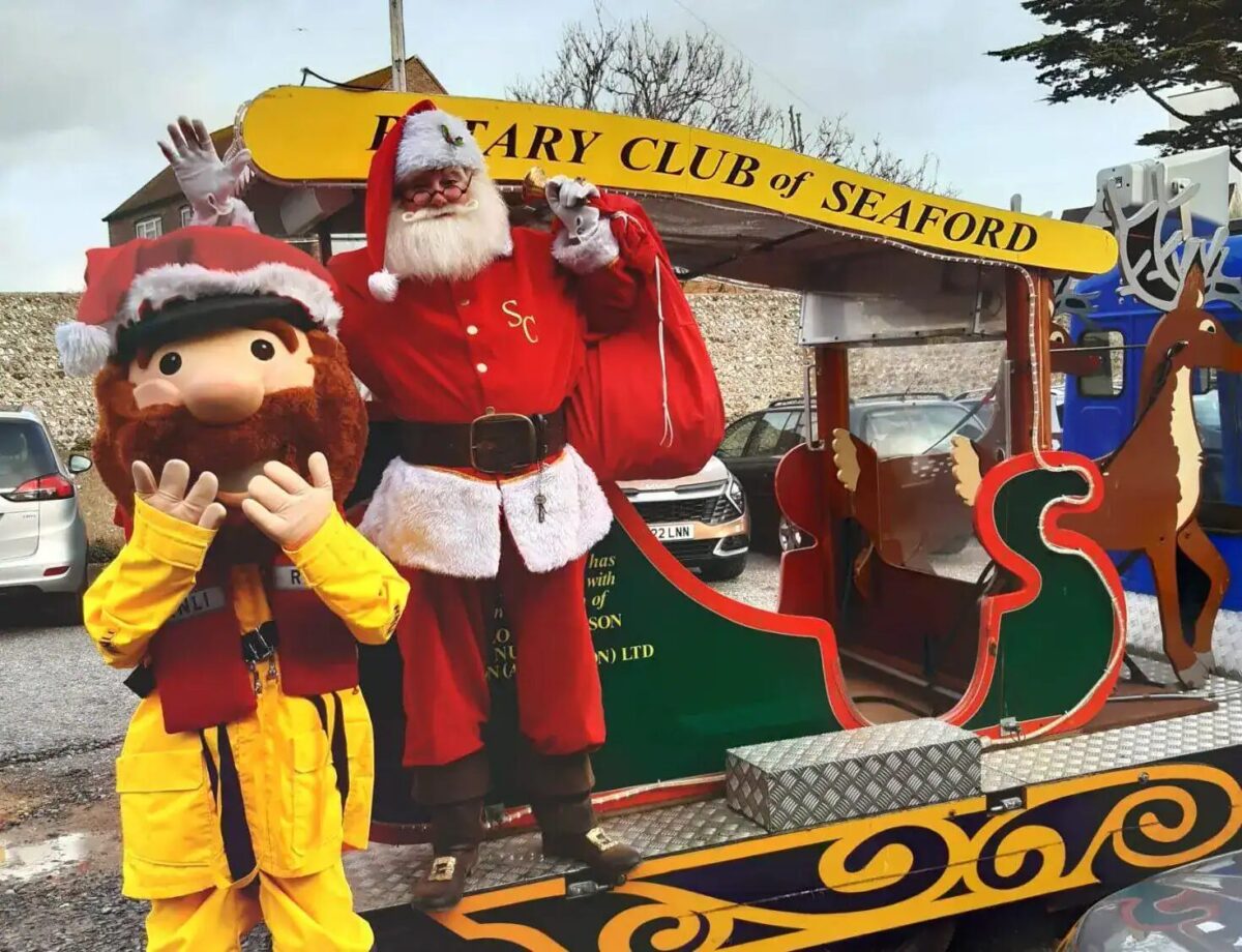 Newhaven RNLI Christmas Fayre Raises Over £3,000 for Lifeboat Crews