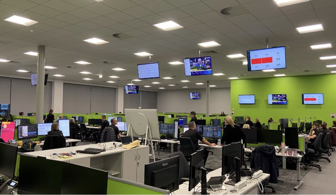 Police Are Urging The Public To Only Ring 999 In An Emergency After One Man Rang The Control Room 68 Times Over A 90-minute Period