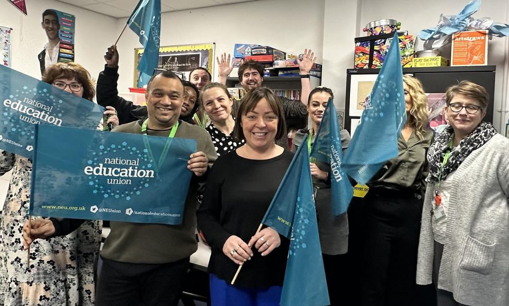 Teachers From Neu Union Have Voted In Overwhelming Numbers To Strike