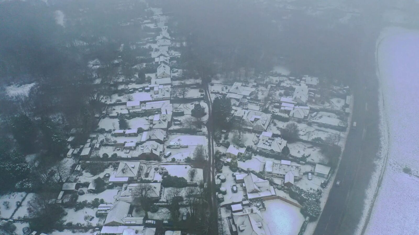 Snow and Ice Warnings Slam Northern UK: Frost and Flood Fears Spark Travel Chaos