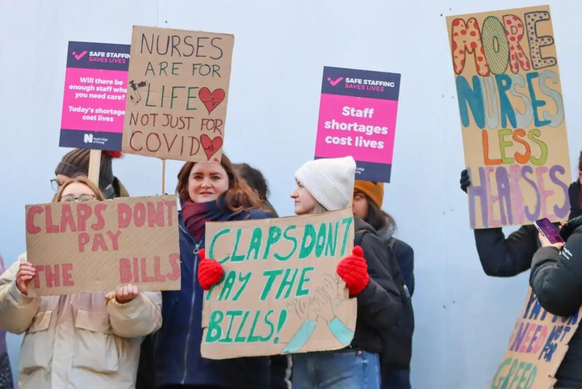 Brighton Nurses Strike Hits Royal Sussex Hospital as NHS Urges 999 Calls Only for Emergencies