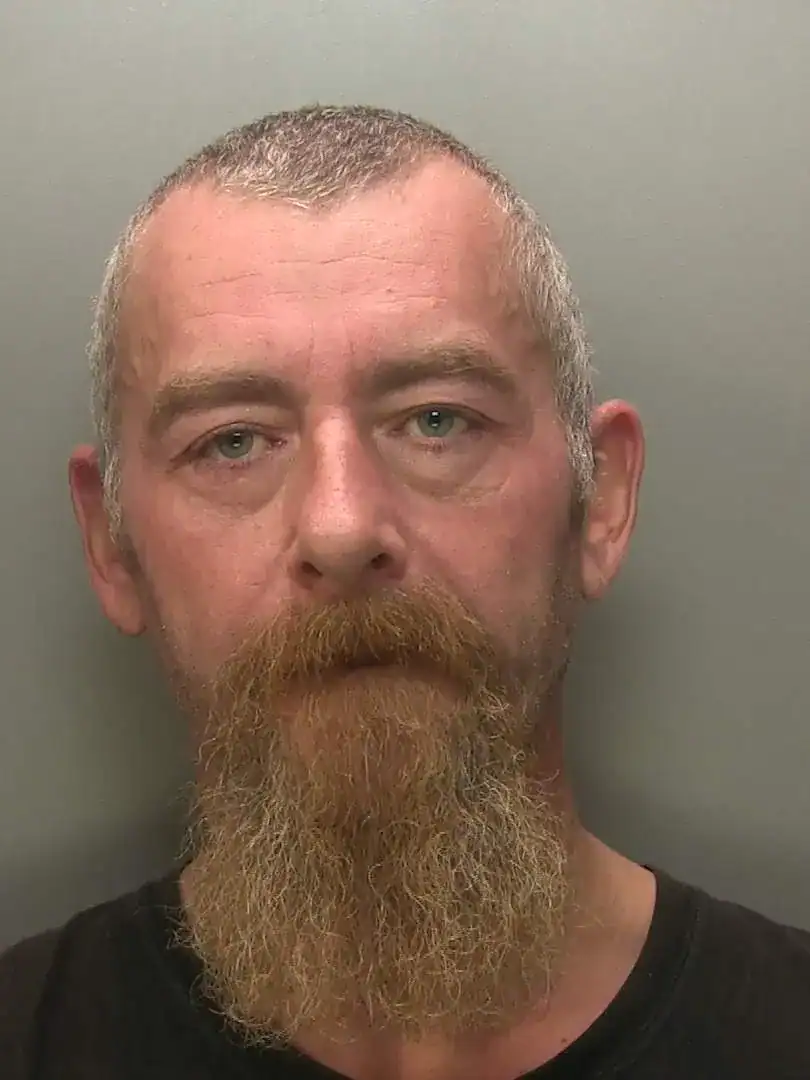 Manhunt Underway for Violent Horley Bail-Breaker Andrew Thomas – Do Not Approach