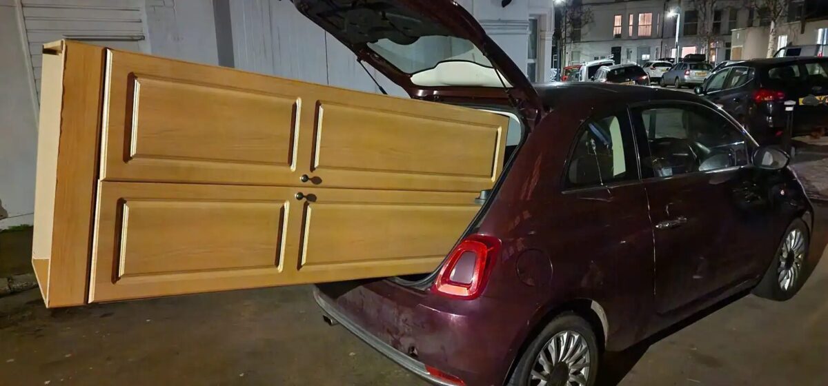 Police stop incorrectly loaded car