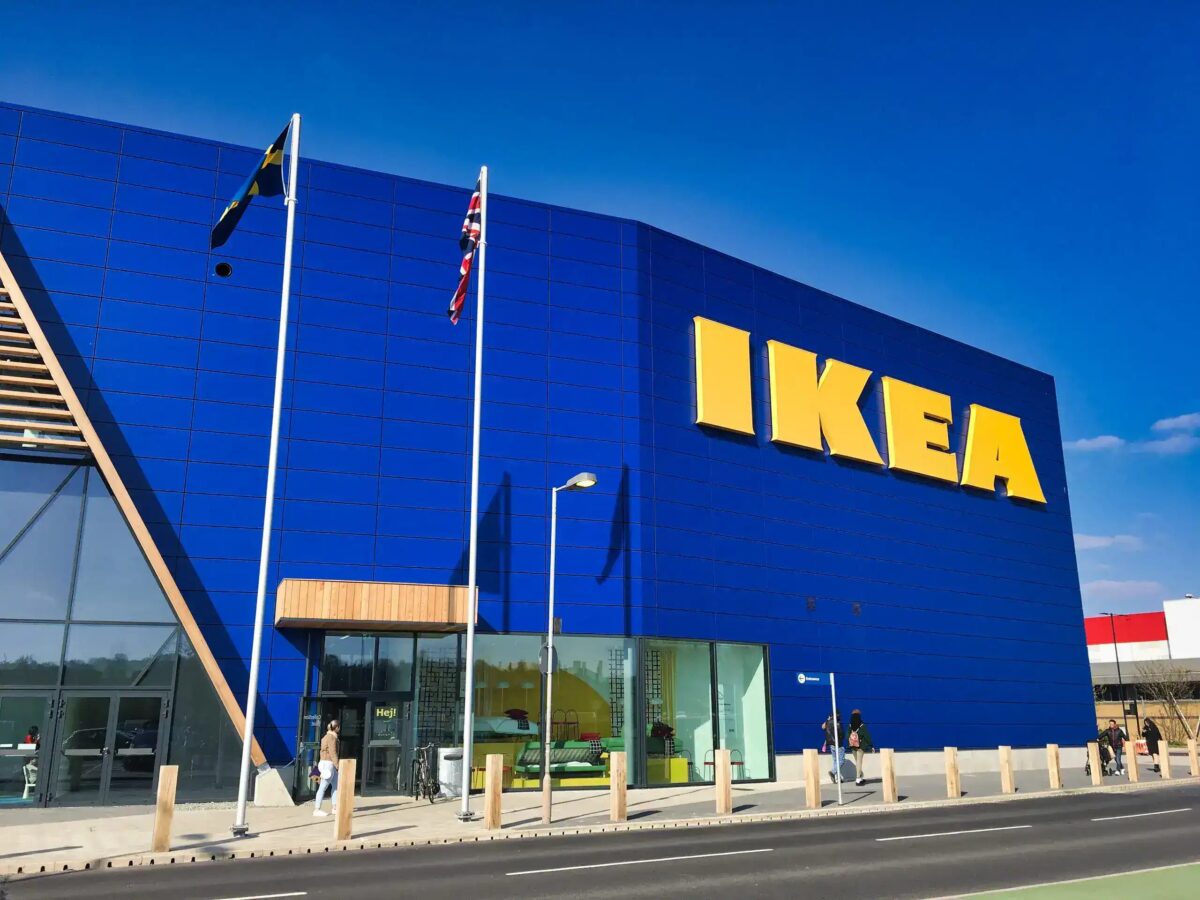 A Woman Who Went On A First Date With A Man To Ikea Has Spoken Of Her Horror After He Told Her He Didn't Want To See Her Again Because She Was "bigger Than He Thought"