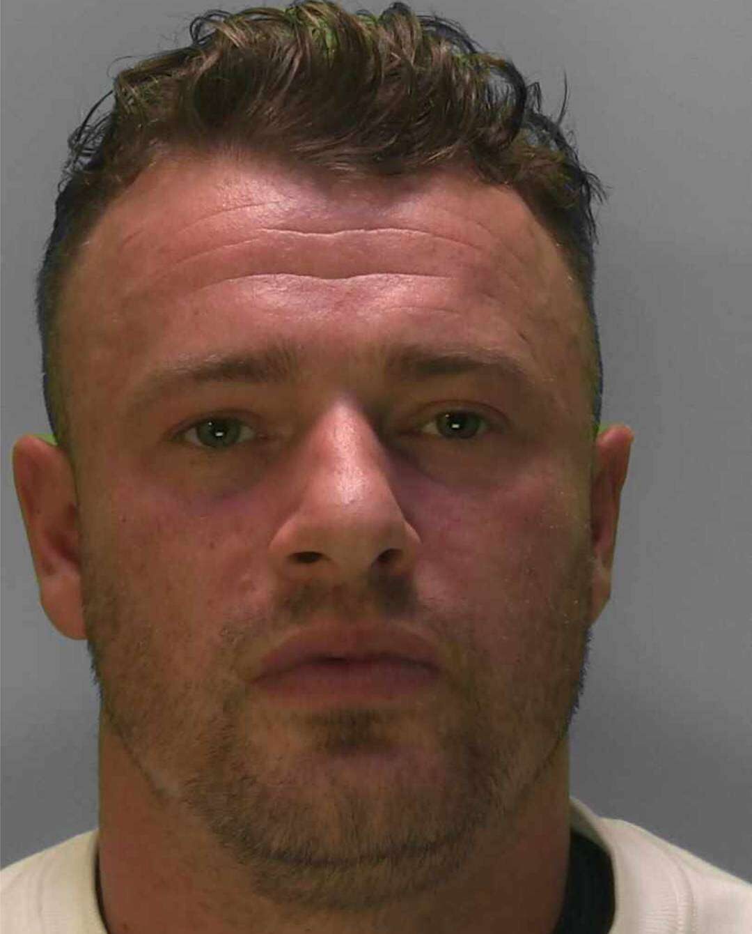 Call 999 If You See This Man Previously Jailed For Grievous Bodily Harm (gbh) With Intent