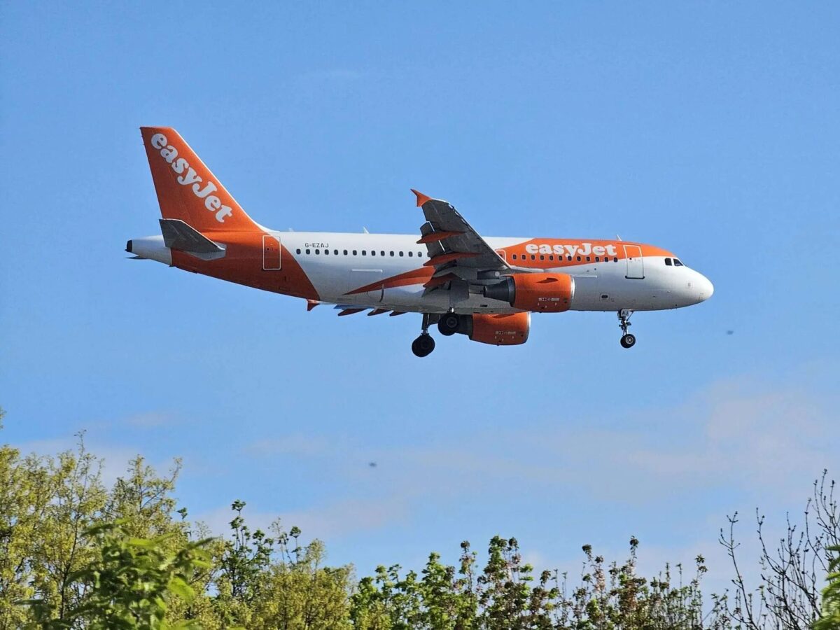 EasyJet Jet Narrowly Misses Suspected Drone by 16 Feet After Gatwick Takeoff