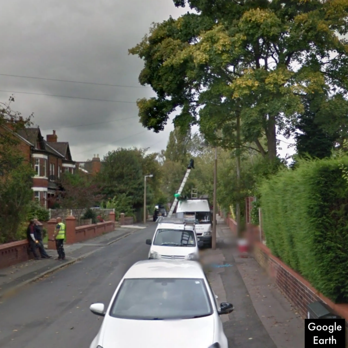 Teen Stabbed in Stockport Burglary – Police Hunt Trio in White Estate Car