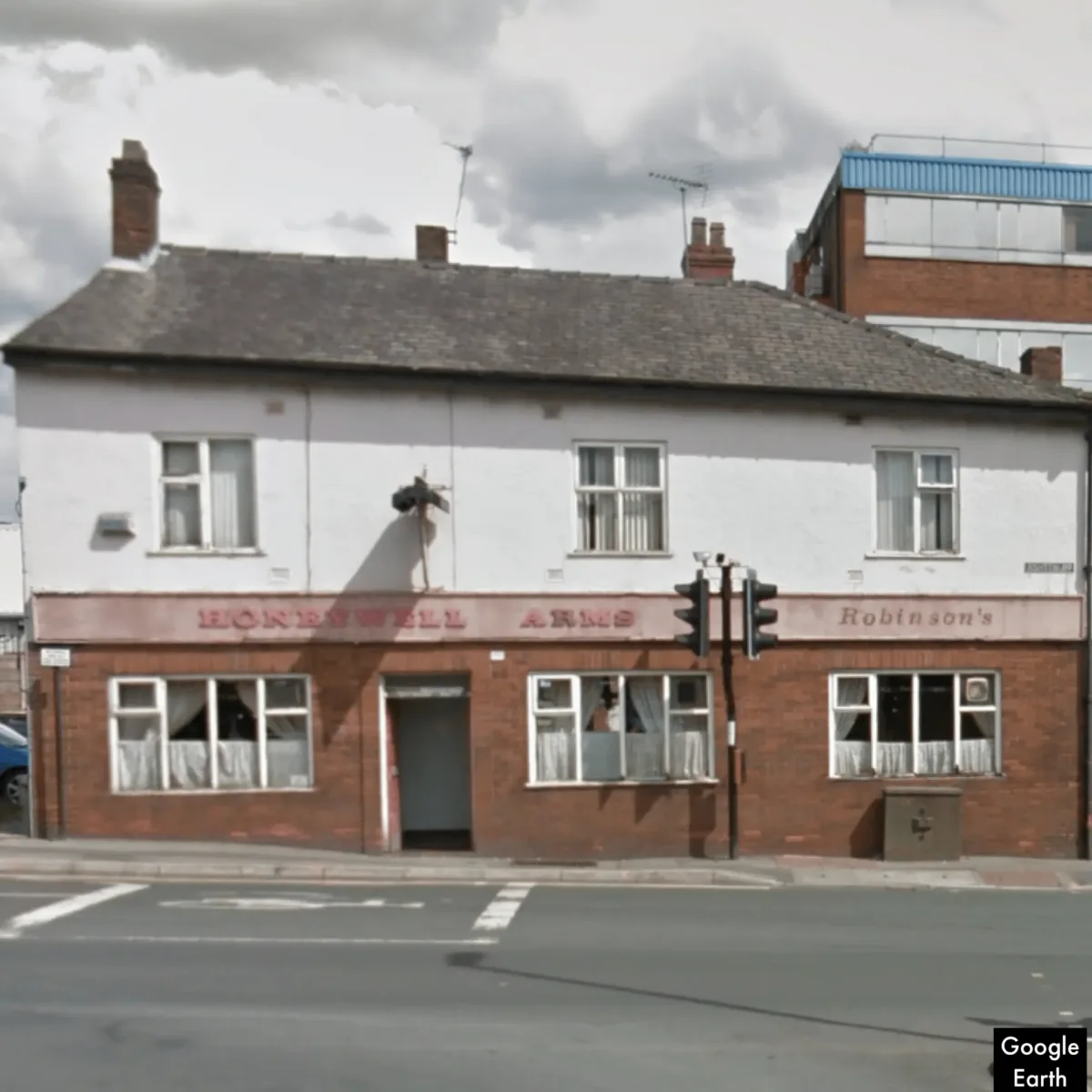 Oldham Pub Horror: Couple Brutally Attacked in Early Morning Honeywell Arms Break-In