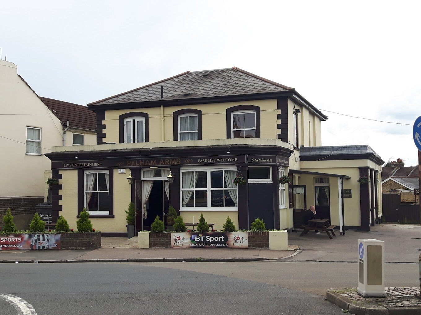 Police Appeal Following Pub Attack In Gravesend