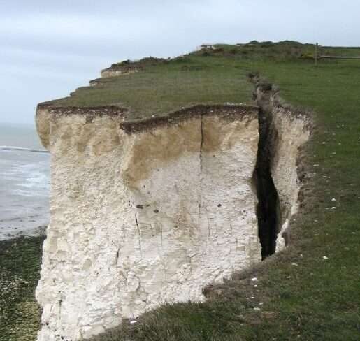 Massive Cracks On Seven Sisters Cliffs - People Urged To Stay Clear