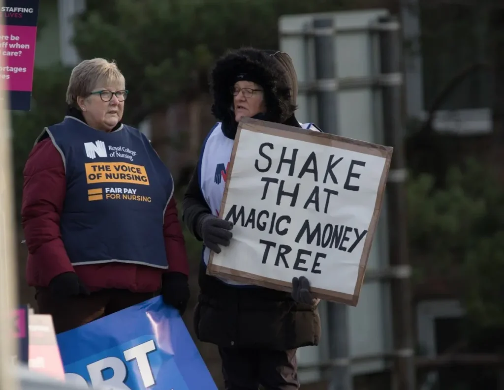 "Ambulance "Ambulance