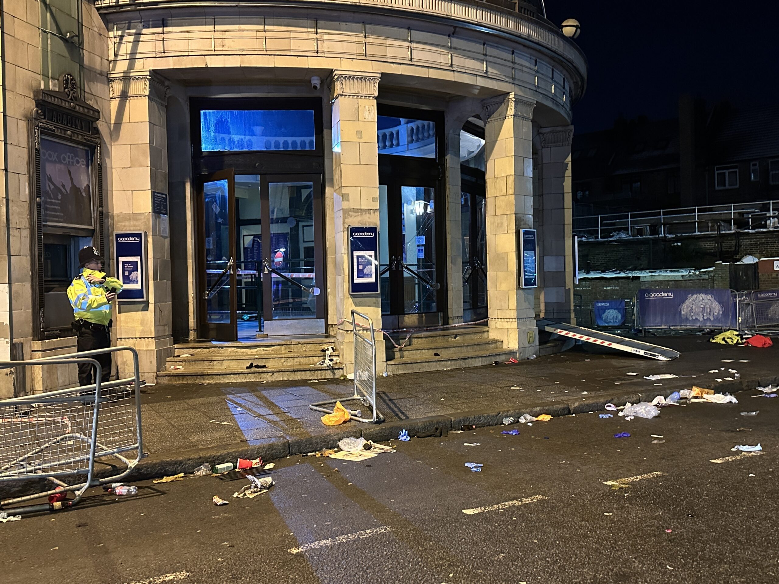 UPDATED: Major incident declared at Brixton O2 Academy leaving four people fighting for their lives after 3,000 people breach the front d…