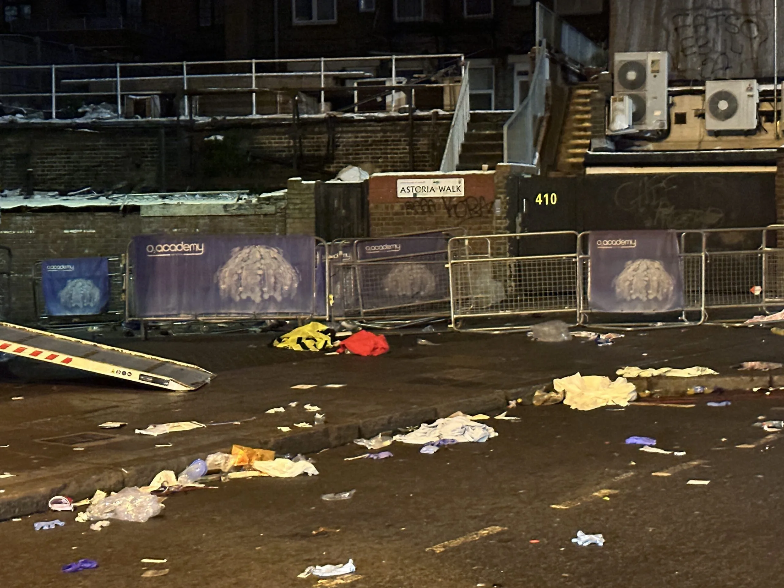 Eight people taken by ambulance to hospital, four of whom remain in a critical condition after Brixton O2 Academy incident – (ID 537173)
