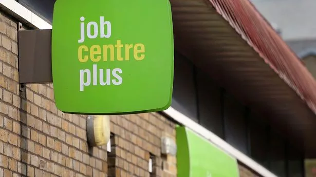 Dwp Announces Christmas Bonus For Universal Credit And Eligible Benefit Recipients