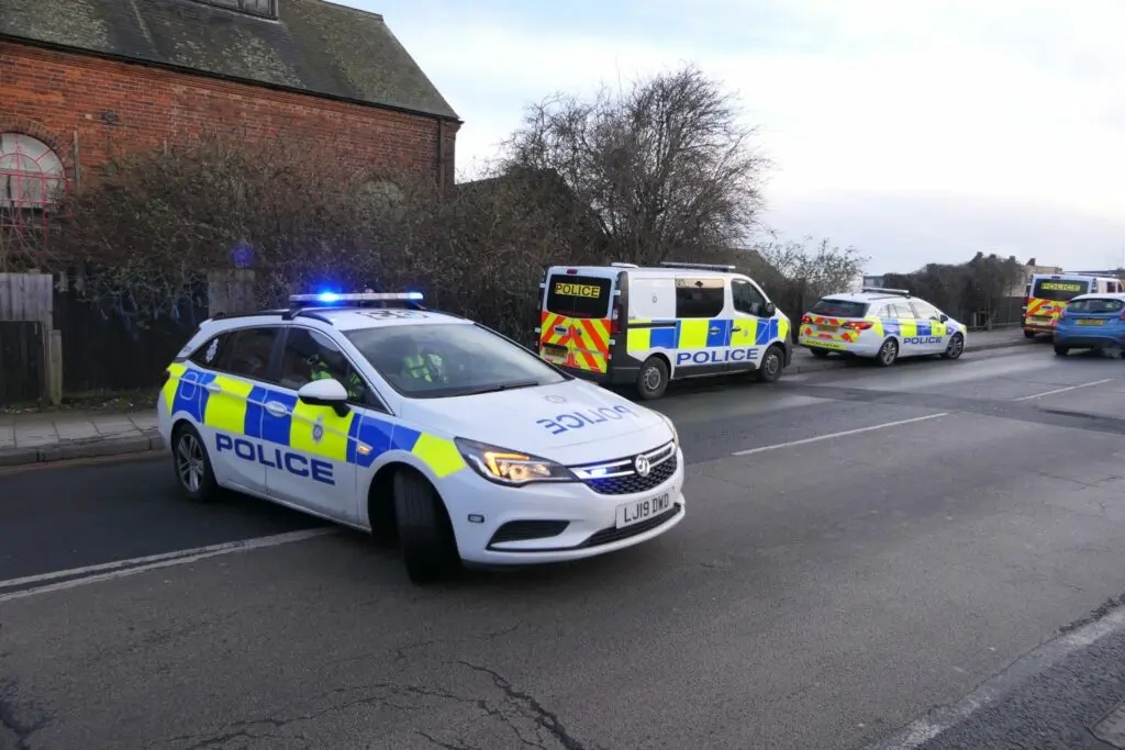 Two Stabbed On The Bakerloo Line Two Stabbed On The Bakerloo Line