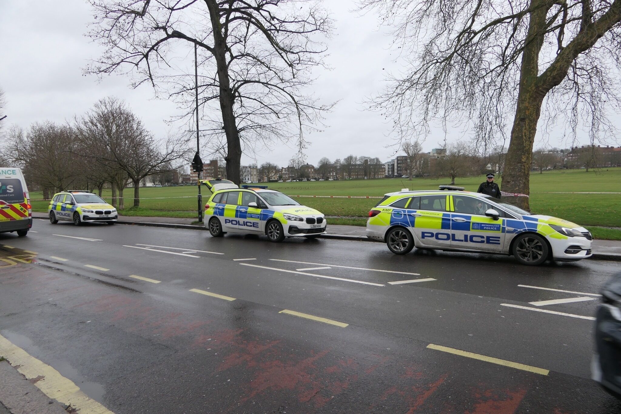 Man Stabbed To Death In South London Park As Attacker Still On The Loose