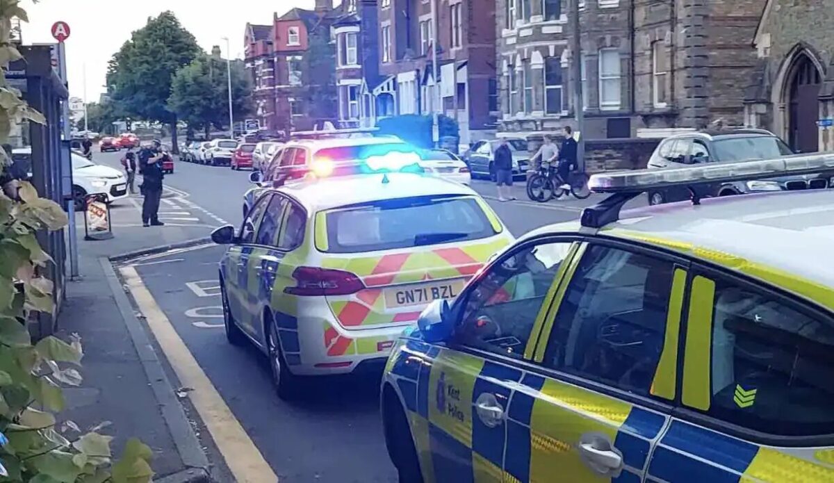 Teen in Critical Condition After Brutal Stabbing Near Folkestone Bus Station – Four Teens Arrested