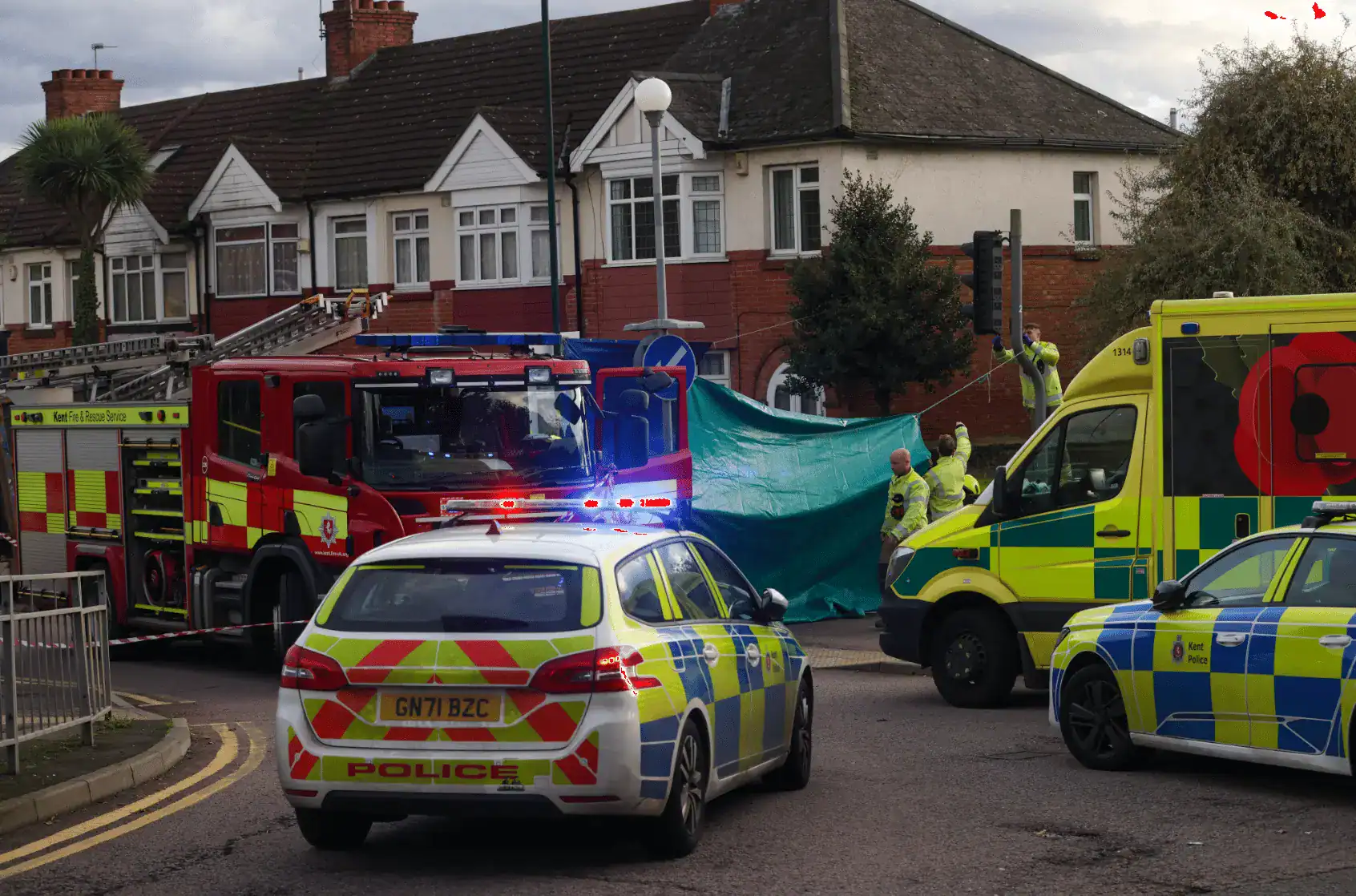 Crashed Hgv Has No Current Mot And Was Overdue By Five Months As Witnesses Claim Young Boy Was Driving Moments Before Life Changing Collision In Strood