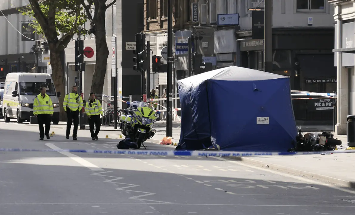 High-Speed Moped Chase Sparks Tottenham Court Road Traffic Chaos and Road Closure
