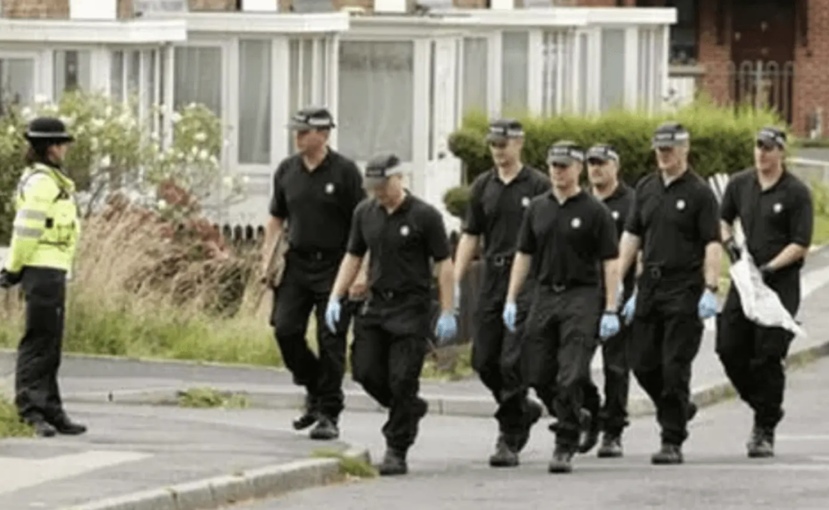 Police are investigating after shots were fired in Birmingham’s Hockley Close soon before 4 p.m. yesterday (April 29)