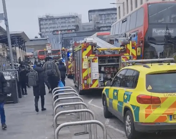 Person Hit by Train at Woolwich: Southeastern Services Disrupted, Emergency Powers Cut