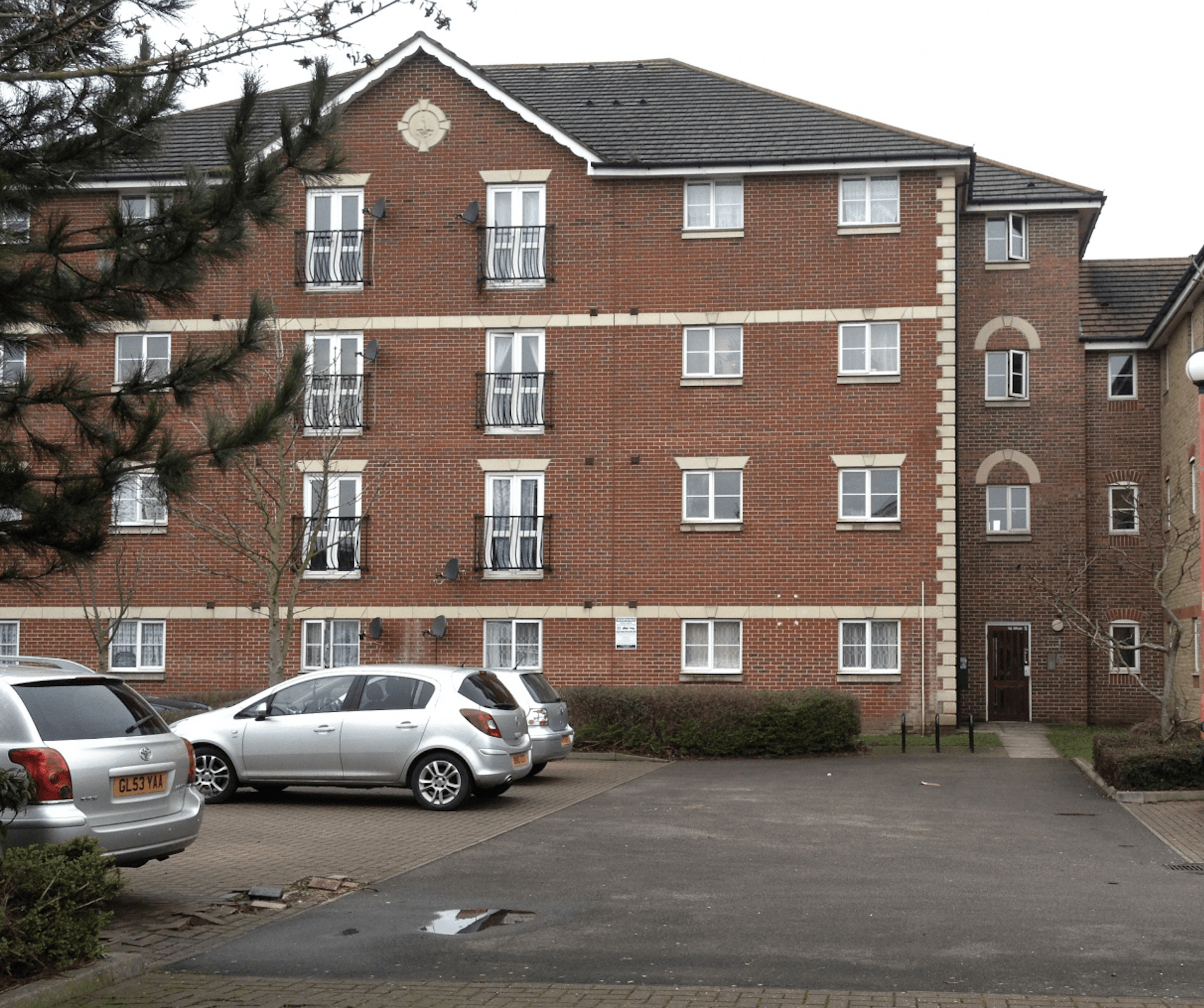 A Child Has Sadly Died Following A Flat Fire On Stern Close In Barking