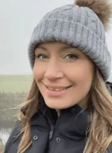 Nicola Bulley Vanishes by River Wyre: Police Fear Tragic Drowning in Lancashire Search