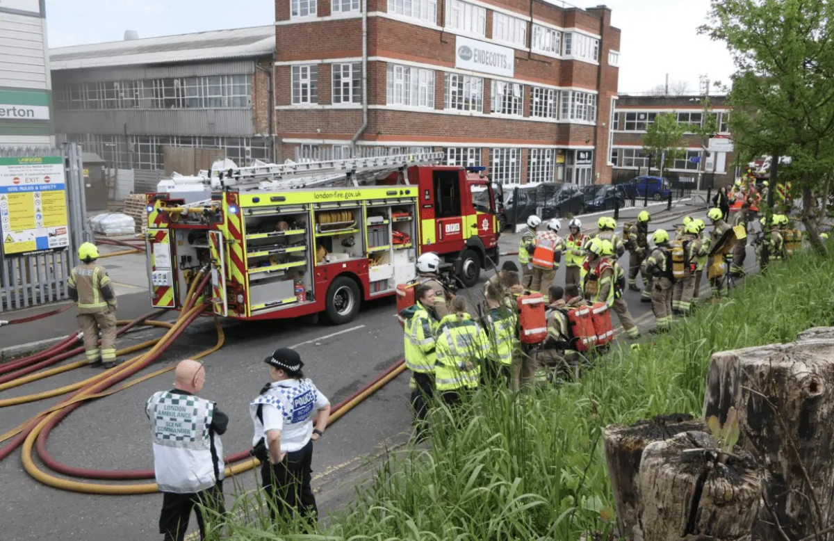 Massive South Wimbledon Warehouse Blaze Destroys Timber Stack, Two Hurt as Fire Brigade Deploys Drone and Ladders