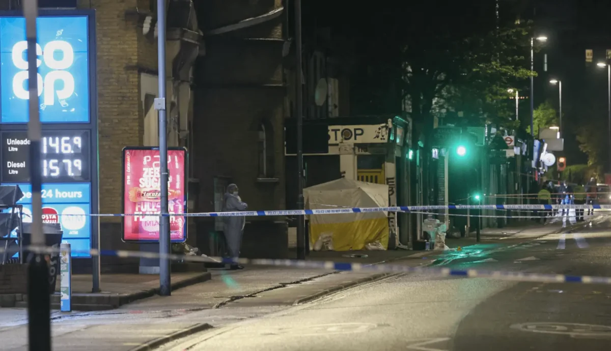 Teen, 16, Stabbed to Death Near Walthamstow Primary School – Police Urge Witnesses to Come Forward