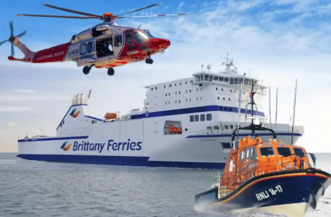 Body Found Off Isle of Wight After Ferry Crew Spot Woman in Sea – Police Treat Death as Unexplained