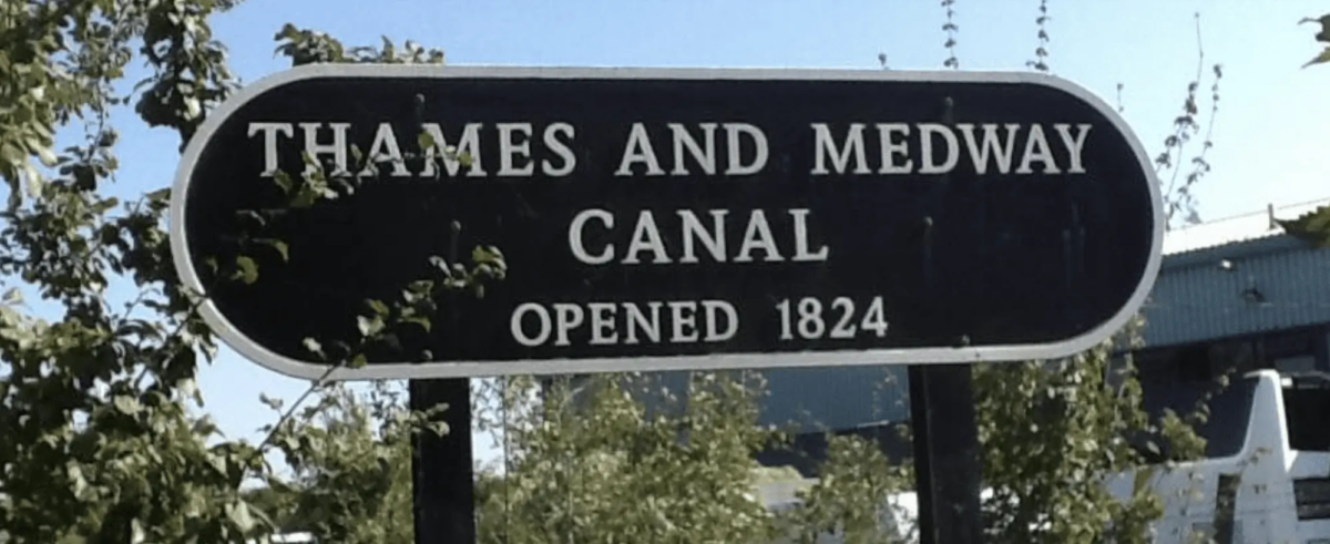 Body Found in Gravesend Canal – Police Confirm Non-Suspicious Death After Dramatic River Recovery