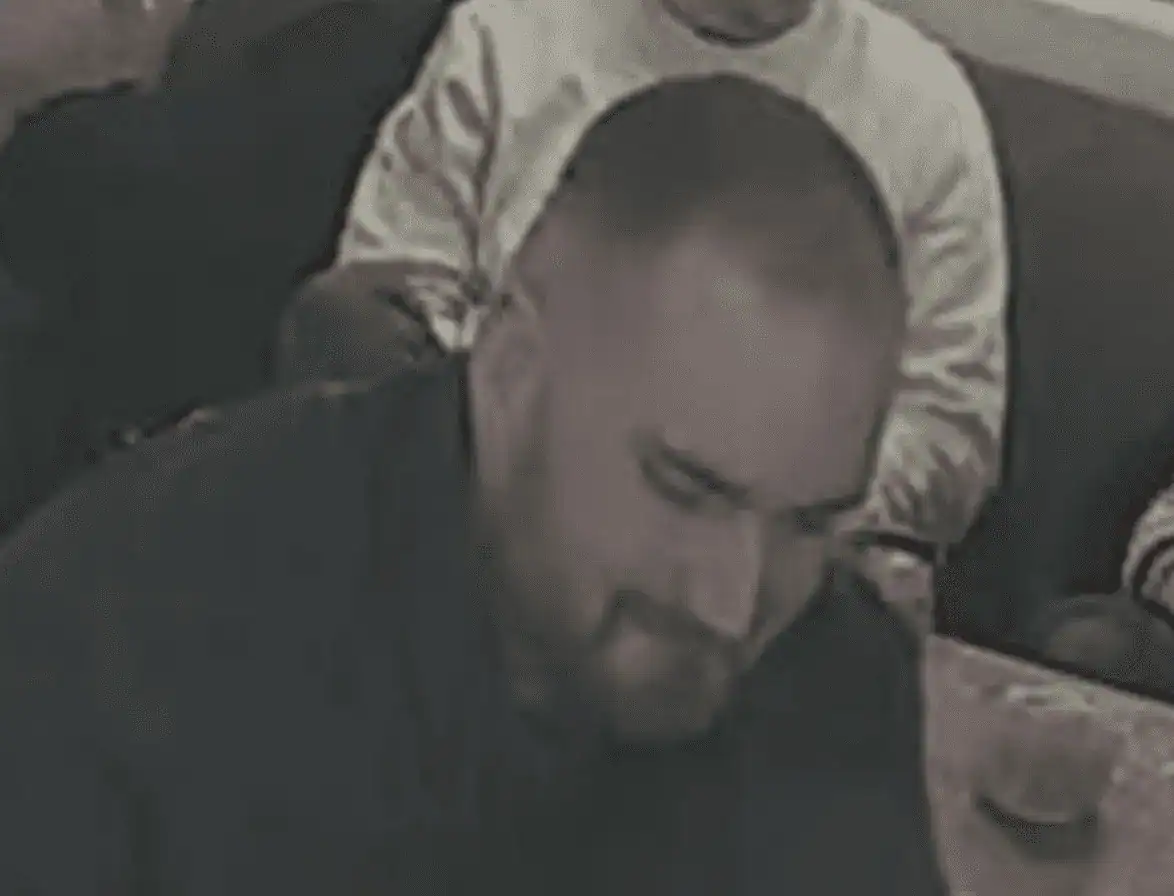 Officers Investigating A Violent Assault In A #tonbridge Bar That Left A Man With A Fractured Skull Have Released A Cctv Image