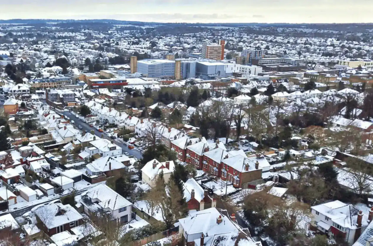 The Met Office has issued a yellow weather warning for snow and ice as temperatures are forecast to drop