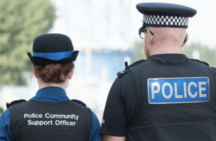 A Pcso Discovered A Suspect In An Alleyway