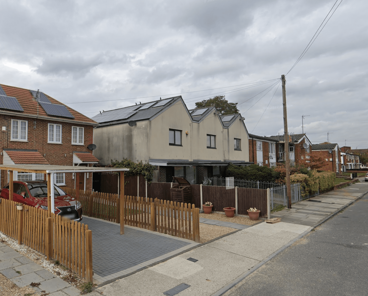 Sixty Firefighters Sent To Tackle House Blaze In Hayes