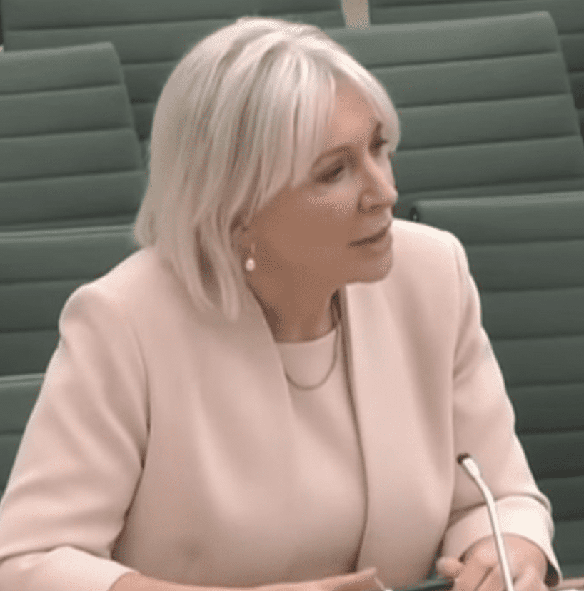 Parliament’s anti-corruption watchdog has accused MP Nadine Dorries of violating the ministerial code by failing to consult it before tak…