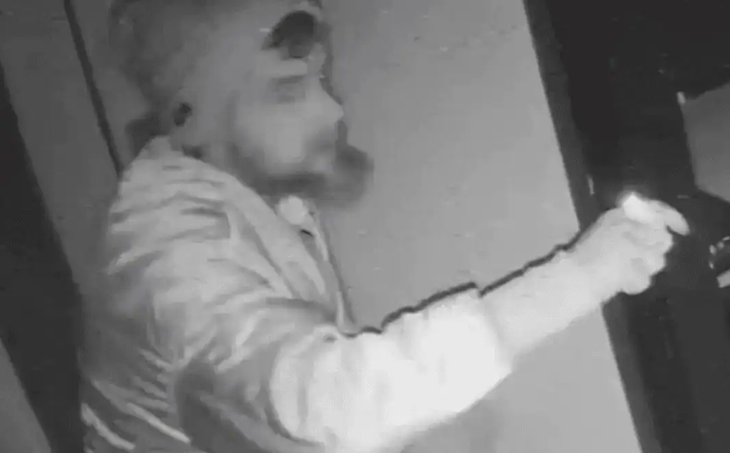 Boxing Day Booze Heist: Police Hunt Man Caught on CCTV in Nottinghamshire Bar Break-In