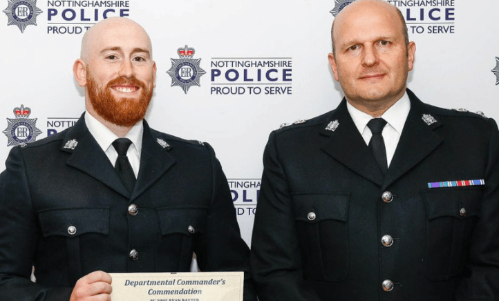 A hero response cop who gave first aid to a man ejected through a car windscreen after a serious crash has been commended for his profess…