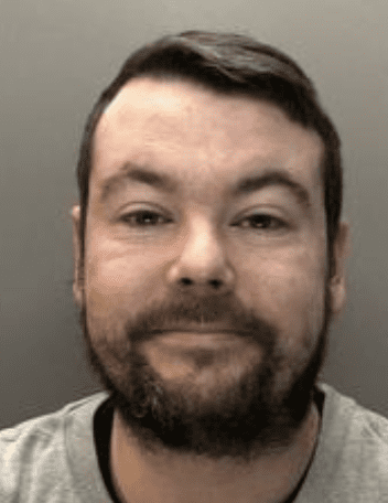 A Man Abused His Ex-girlfriend, And Then Gave Her Mother And Brother Private Photos