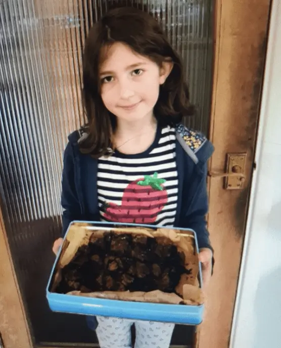 Police are appealing for the publics help to locate a 10-year-old girl who has been reported missing