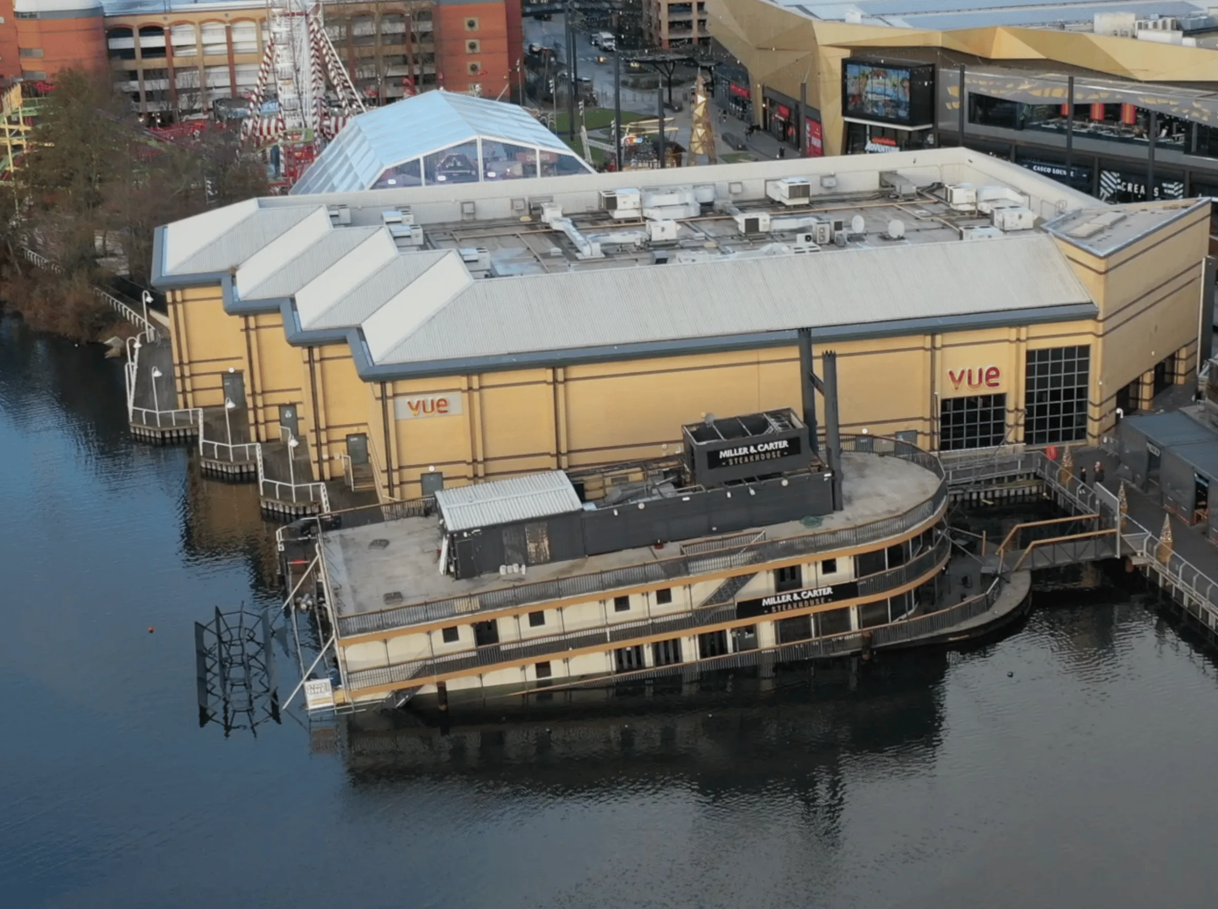 Miller & Carter Floating Restaurant Partially Sinks at Lakeside Shopping Centre Shocking Christmas Shoppers